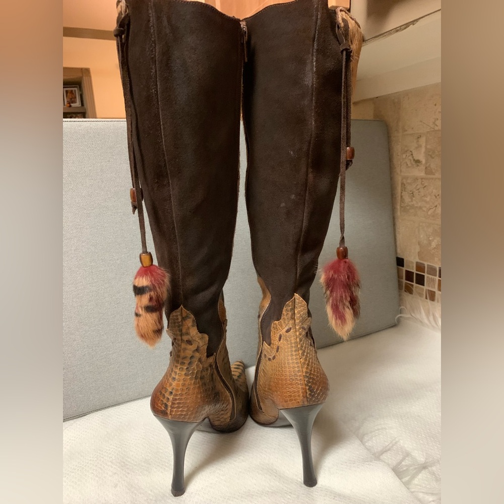 Women’s Heeled Knee-High Boots in Tan Brown - Stylish Pointed Toe - Picture 3 of 16